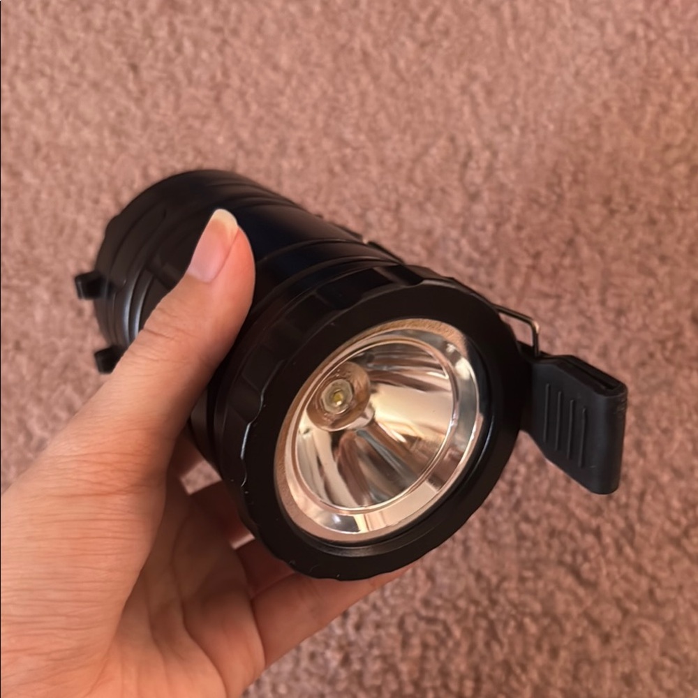 Flashlight - Picture 2 of 5
